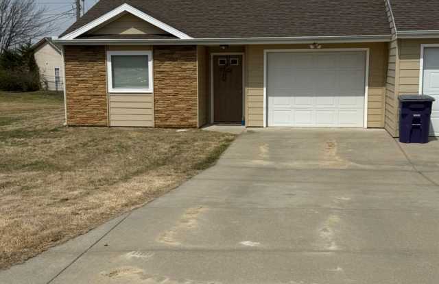 532 Grainfield st Manhattan, KS 66502 photos photos