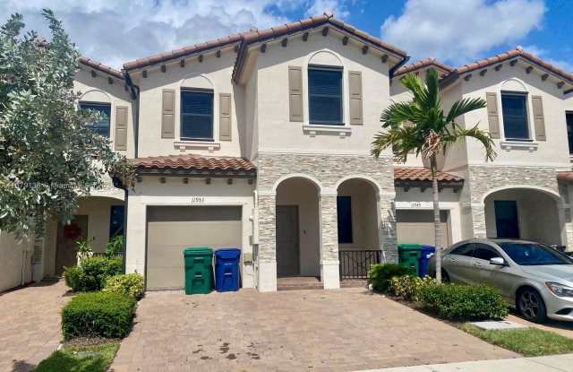 11953 SW 245th Ter - 11953 Southwest 245 Terrace, Princeton, FL 33032