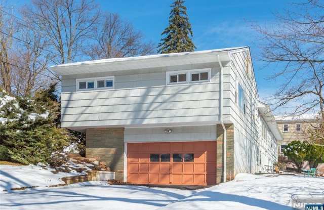 18 Devon Drive photos photos