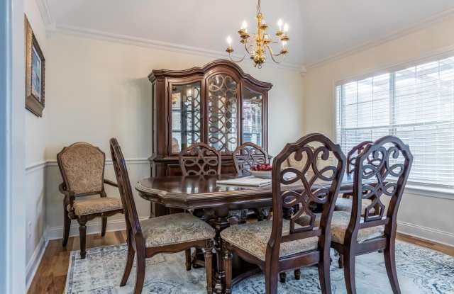 9760 Kingsridge Drive Gallery 4