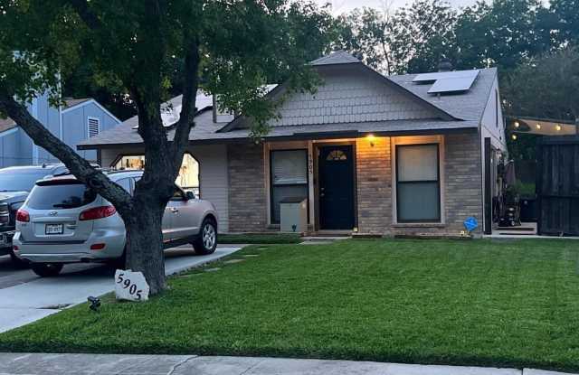 5905 Misty Gln photos photos