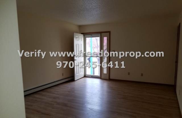 Great 2 Bedroom 2 Bath 2 Car Garage House Gallery 3