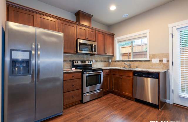 Garage, Backyard, 3 Bedroom - Now Leasing photos photos