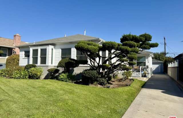 6122 S Fairfax Ave photos photos