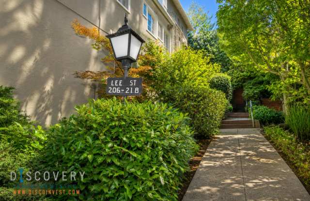 Charming Adams Point One Bedroom Condominium Gallery 1