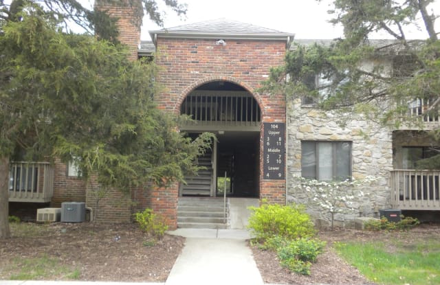 104 E. Green Meadows Rd. Apt 5 - 104 East Green Meadows Road, Columbia, MO 65203