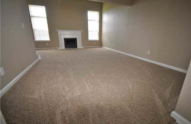 5552 Bluff View Gallery 3