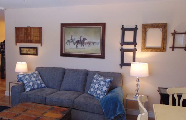 1924 Rocky Dells Drive photos photos