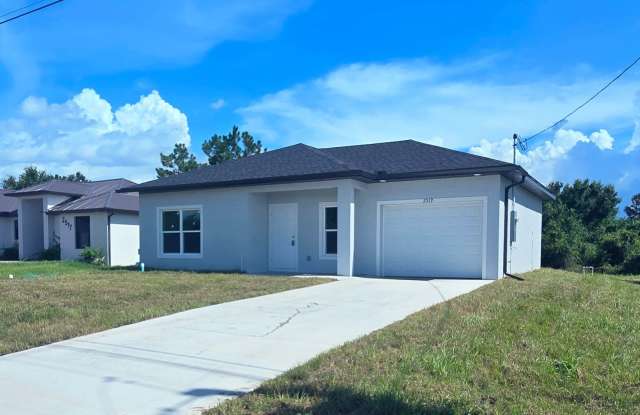 Brand New Construction-2//2/1 SW Lehigh Acres photos photos