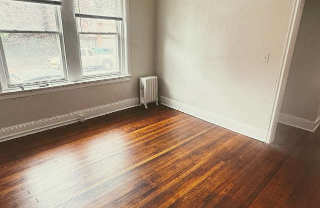 203 N Plum St Gallery 2