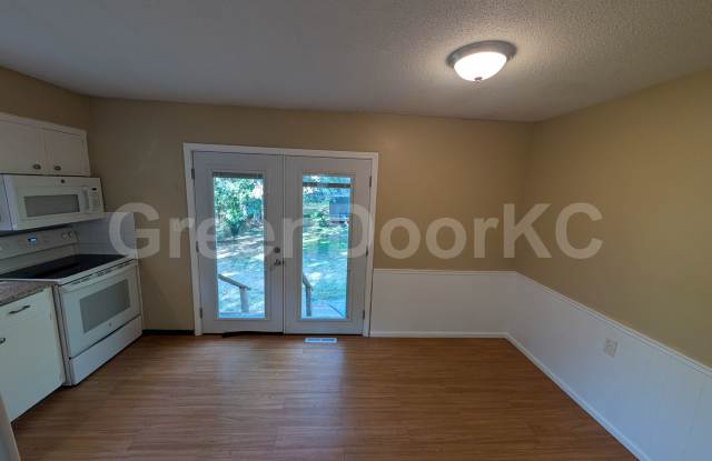 329 S Cardinal Drive Gallery 3