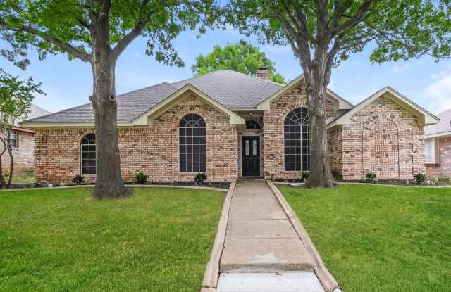 1450 Cromwell Court - 1450 Cromwell Street, Lancaster, TX 75134