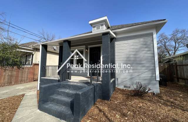 Charming 2bd/1ba House with Garage near UCD Med Center! Gallery 3