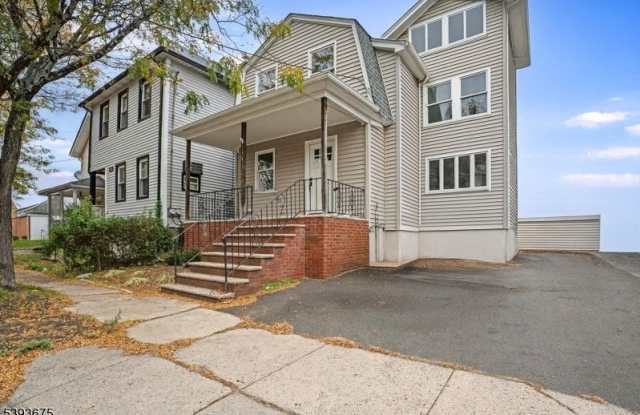 617 Ripley Pl - 617 Ripley Place, Westfield, NJ 07090