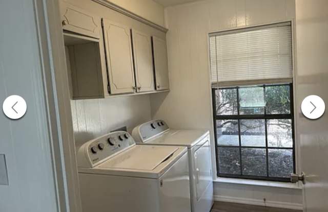 744 Parkwood Dr photos photos