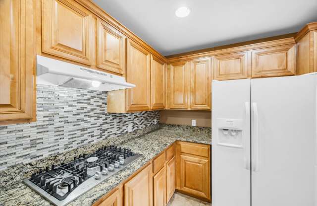 Sought after Park Avenue Condominiums/Top Floor Three Bedroom - 91 East Agate Avenue, Enterprise, NV 89123