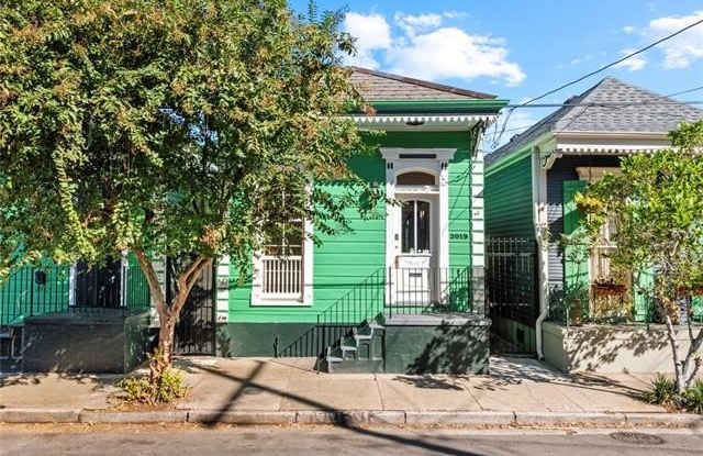 2019 ROYAL Street photos photos 2019 ROYAL Street photos photos