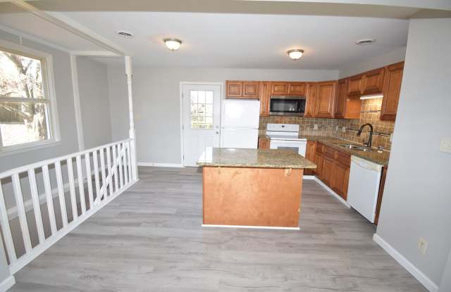 4 Bedroom Home For Rent Over The River! photos photos