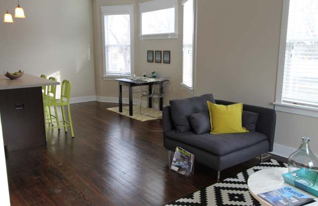 Large 3 bedroom 2.5 bath remodeled home! Lawn/Snow care provided! photos photos