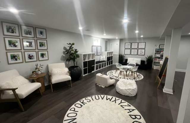 1052 Grand Boulevard photos photos