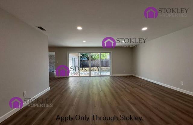 1840 Sandalwood Drive Gallery 2