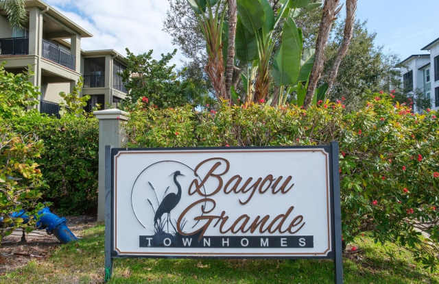 10220 BAYOU GRANDE AVENUE photos photos