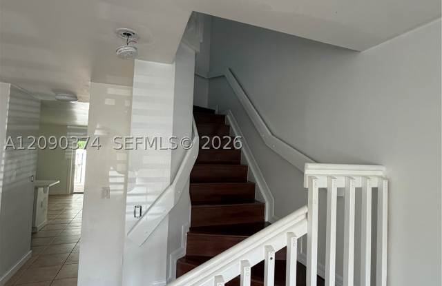 13893 SW 62nd Ter Gallery 3