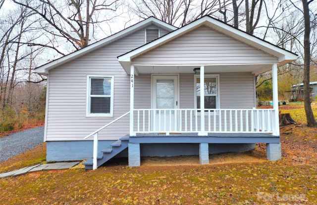 241 Henning Drive - 241 Henning Drive, Albemarle, NC 28001