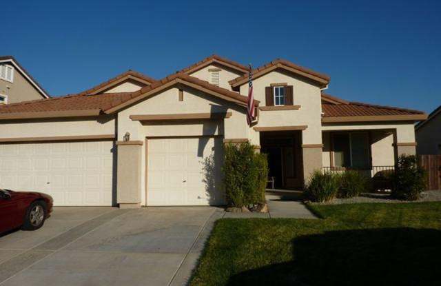 4Bdm 3Ba Home in Convenient Location! - 8543 Mcphetridge Drive, Elk Grove, CA 95624