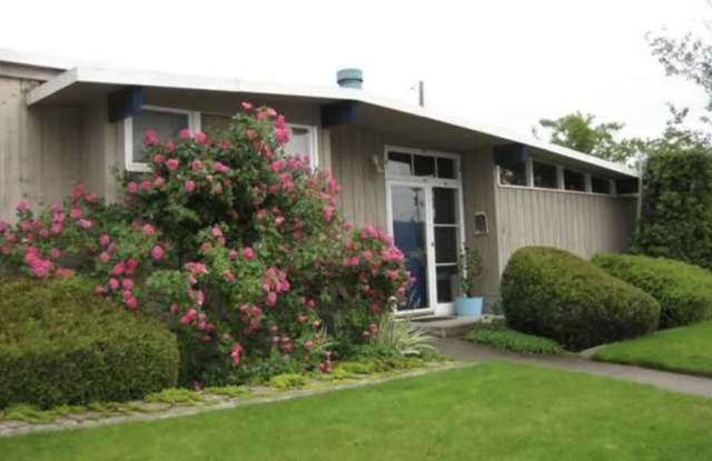 1503 South University Road photos photos