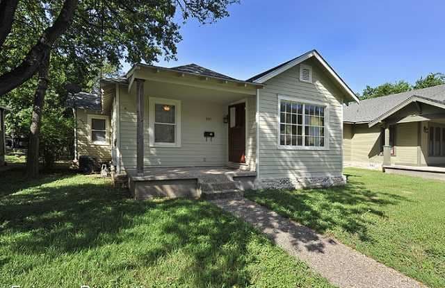 307 E 38th Street - 307 East 38th Street, Austin, TX 78705
