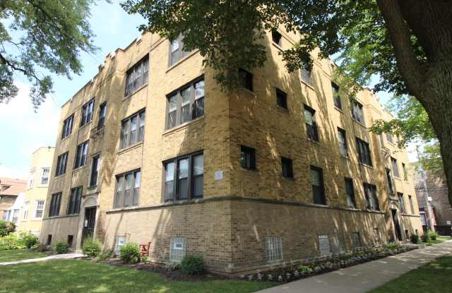 2450 W Albion Ave photos photos