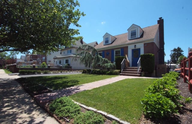 68 Crotty Ave - 68 Crotty Avenue, Yonkers, NY 10704
