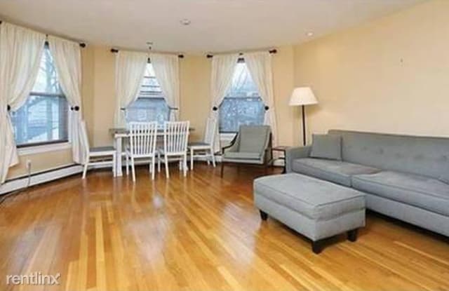 31 Highland Ave Apt 3 - 31 Highland Avenue, Newton, MA 02460