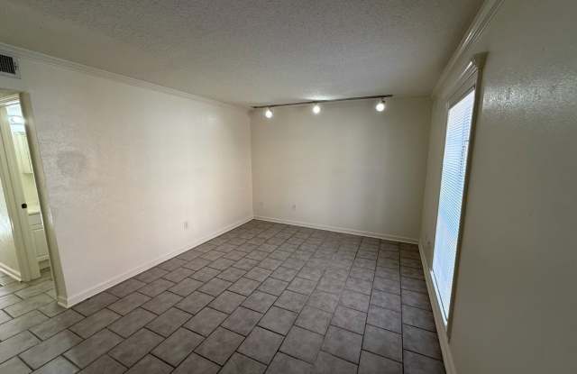 4101 Delaware Gallery 3