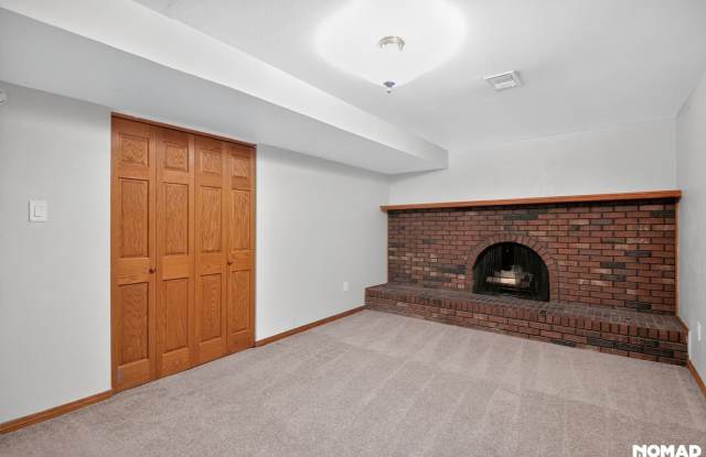 Spacious 6BR House in Lakewood photos photos Spacious 6BR House in Lakewood photos photos