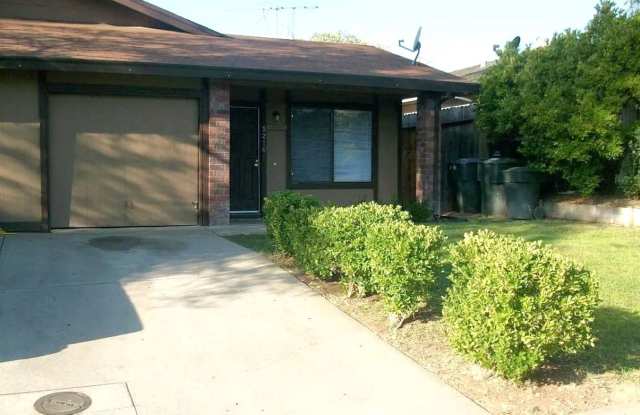 5216 Karm Way - 5216 Karm Way, Foothill Farms, CA 95842