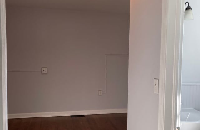 Beautifully Remodeled Home in Hollywood Norfolk Gallery 4