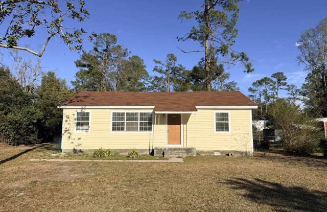 3BD/1B Near VSU. Gallery 4