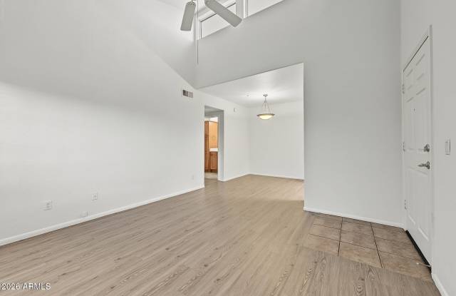 7008 E Gold Dust Avenue Gallery 2