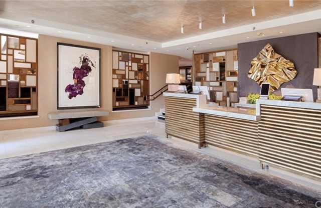 9291 Burton Way Gallery 2