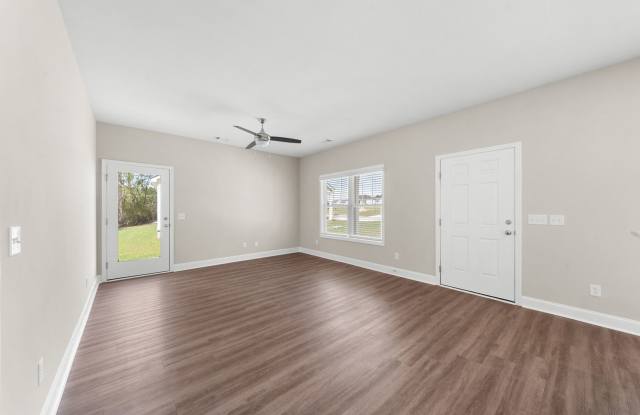 2 Bedroom at Avalon Trace Gallery 4