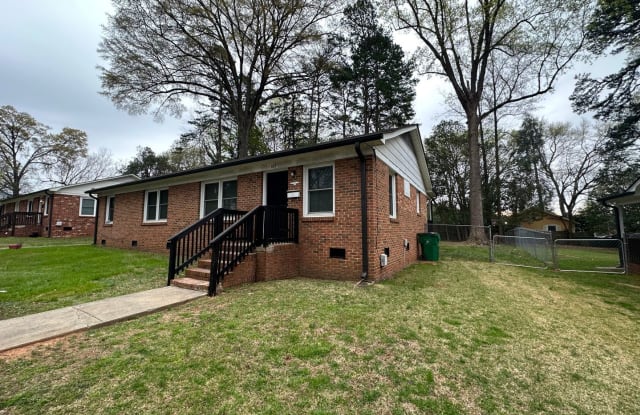 606 Ligustrum St - 606 Ligustrum Street, Charlotte, NC 28206