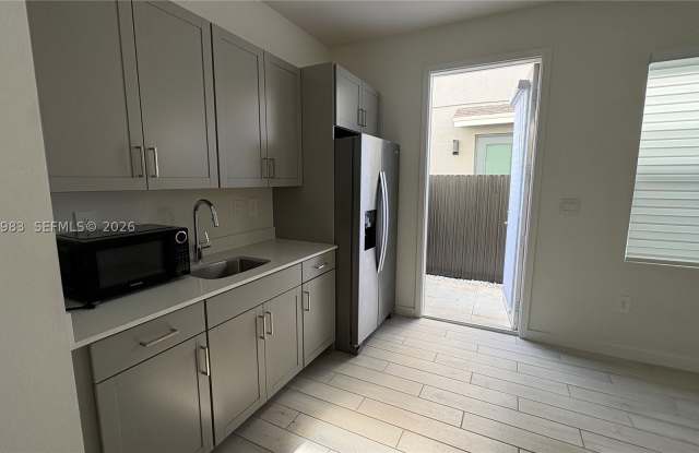 12948 SW 265th Ter photos photos