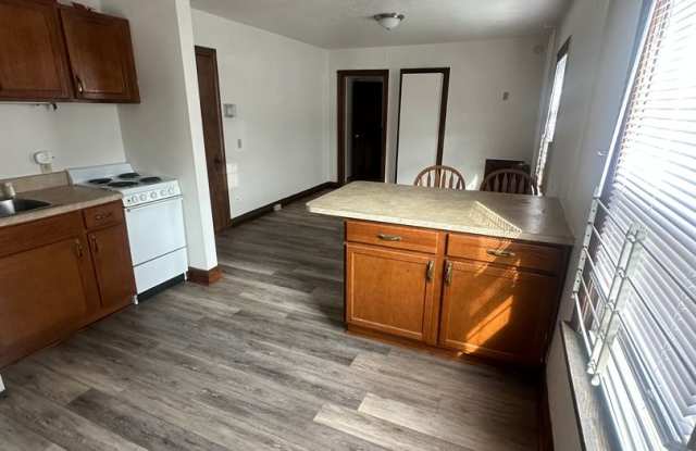 260 West 9th photos photos