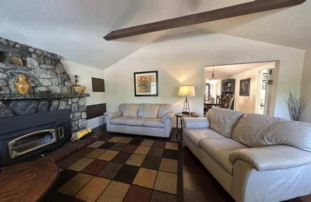 MOVE IN SPECIAL!! Gorgeous Fully Furnished 3 Bedroom 2 Bath Home in Mountain Home Village Community! photos photos MOVE IN SPECIAL!! Gorgeous Fully Furnished 3 Bedroom 2 Bath Home in Mountain Home Village Community! photos photos