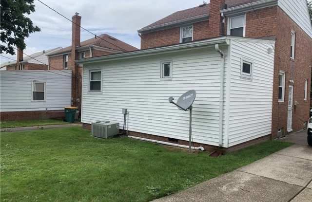 21218 Hillgrove Ave - 21218 Hillgrove Avenue, Maple Heights, OH 44137