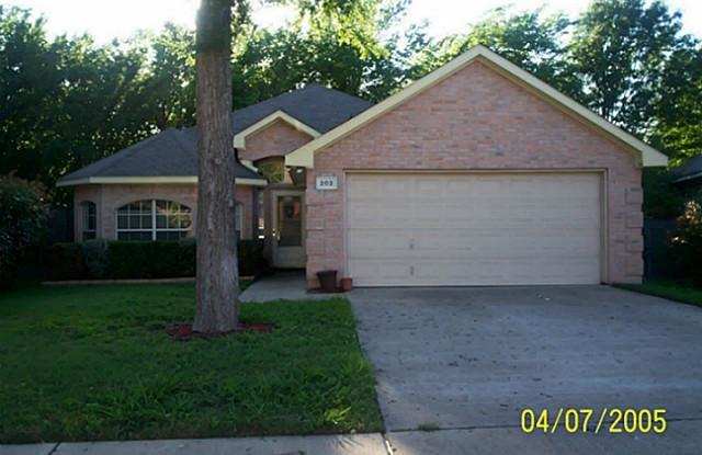 202 Vines Drive - 202 Vines Drive, Cedar Hill, TX 75104