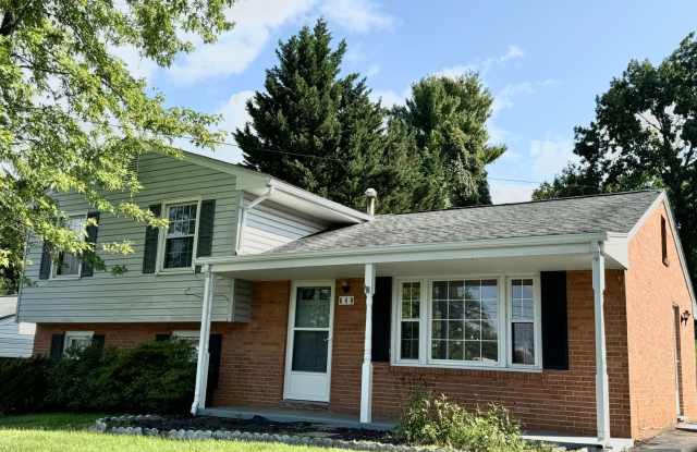 Roanoke County/ Vinton 3 Bedroom 1.5 Bath - 640 Timberidge Road, Vinton, VA 24179