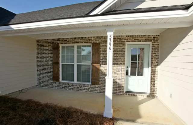 Elegant 4-Bedroom Home in Nottinghill Subdivision with Modern Amenities and Spacious Yard Gallery 4
